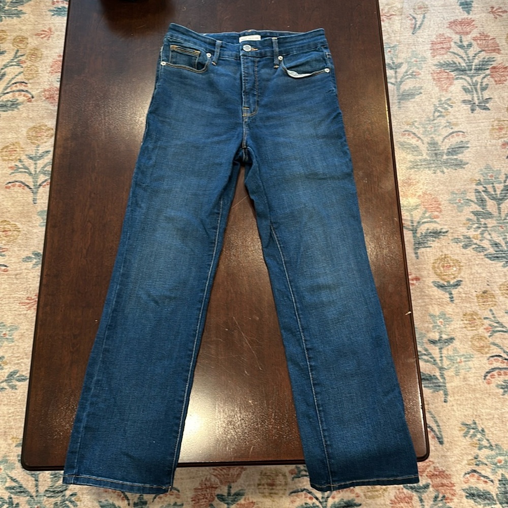 Good American blue straight cut jeans